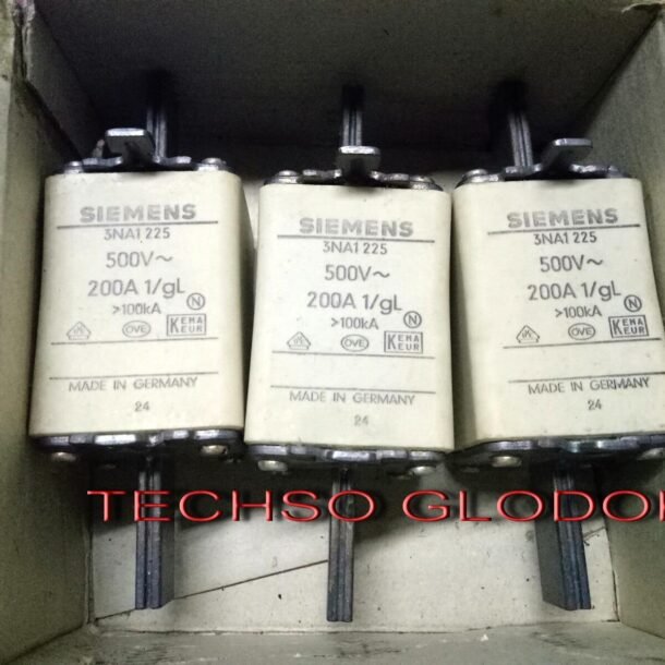 Fuse SIEMENS 3NA1 225 - 500V