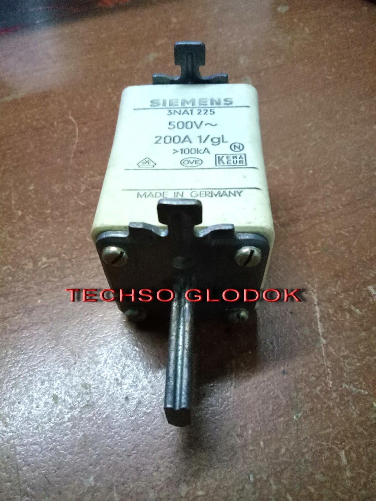 Fuse SIEMENS 3NA1 225 - 500V - Gambar 4